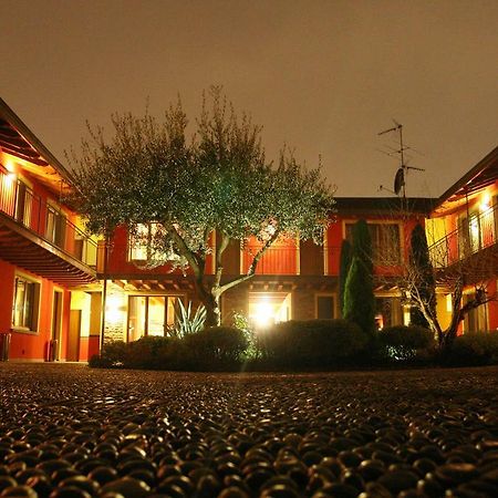 Aparthotel Corte Nuova à Bergame Extérieur photo